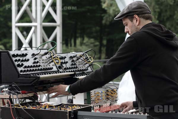 CAVERN OF ANTI-MATTER - 2016-05-29 - PARIS - Parc de la Villette - 